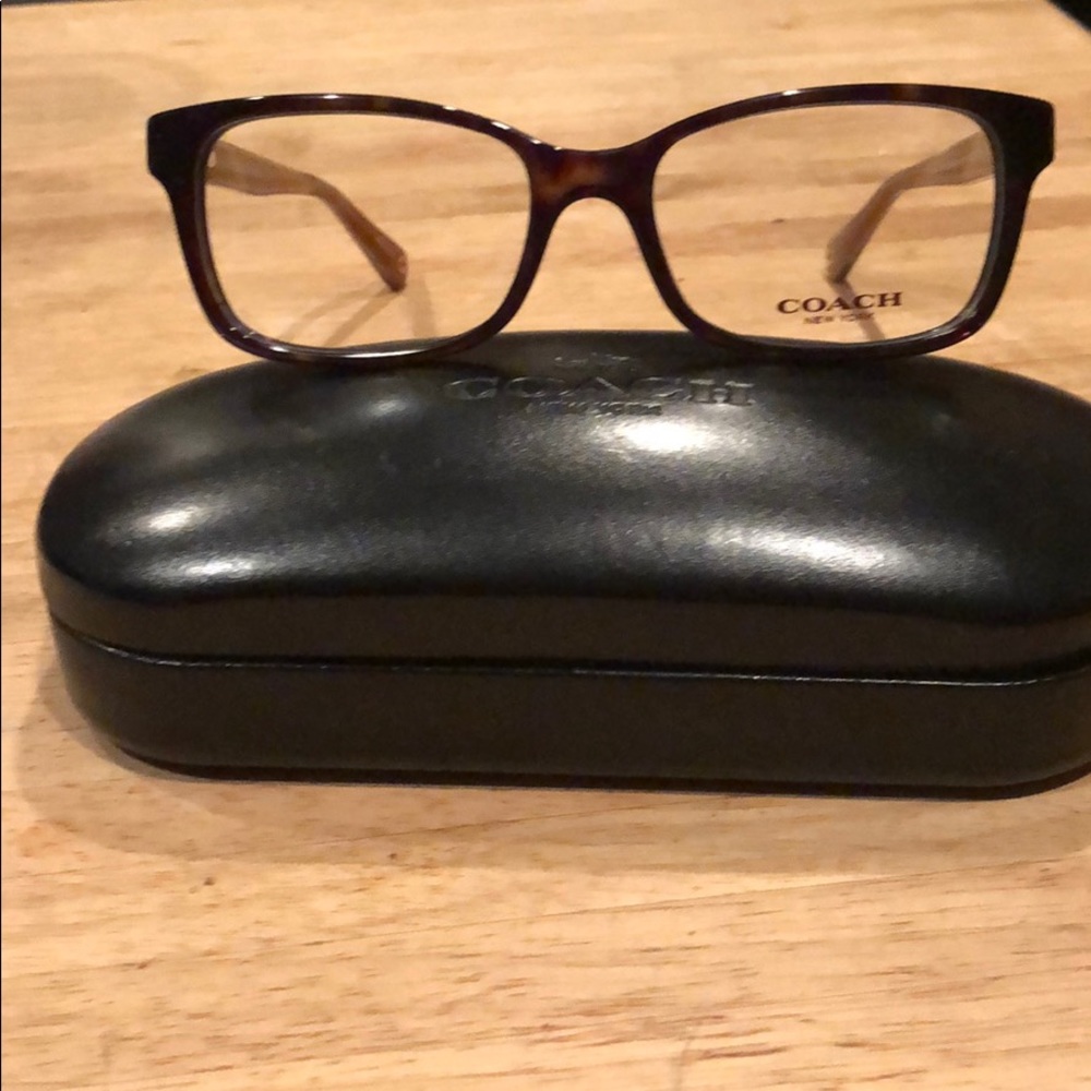 ✨New! COACH eyeglasses ✨ - Picture 2 of 8
